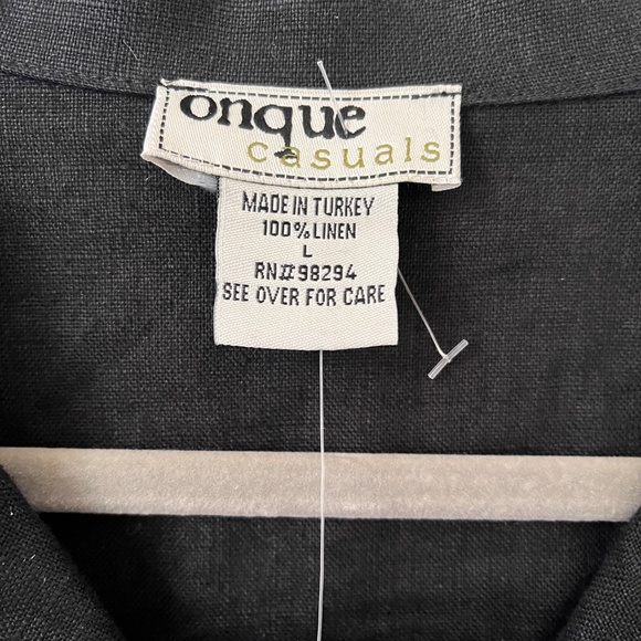ONQUE Casuals Black LINEN Jacket 3/4 Sleeve Size Large Wood Buttons Front Pocket - Picture 3 of 8